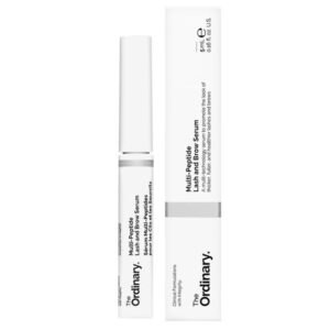 سيروم الرموش والحواجب المتعدد الببتيدات من  ذا أورديناري – للعناية الفائقة وتكثيف طبيعي يدوم